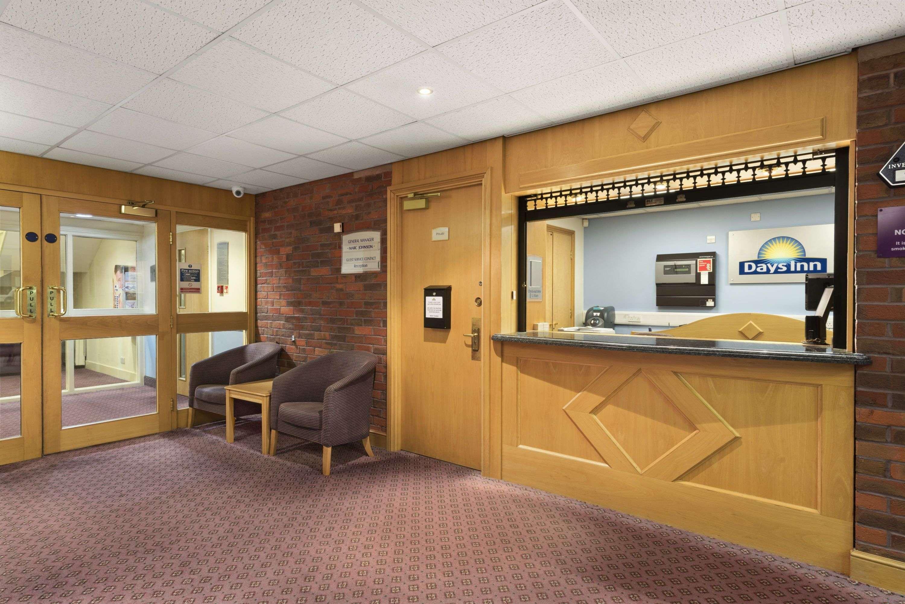 Days Hotel 3*