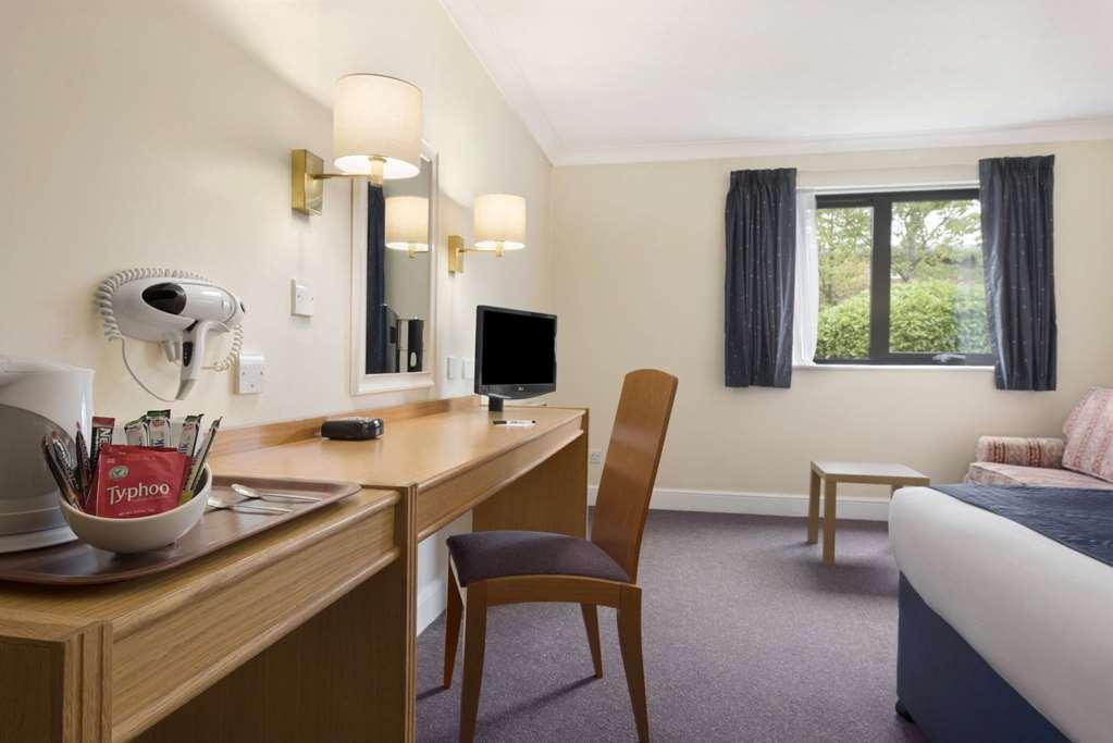Days Hotel 3*