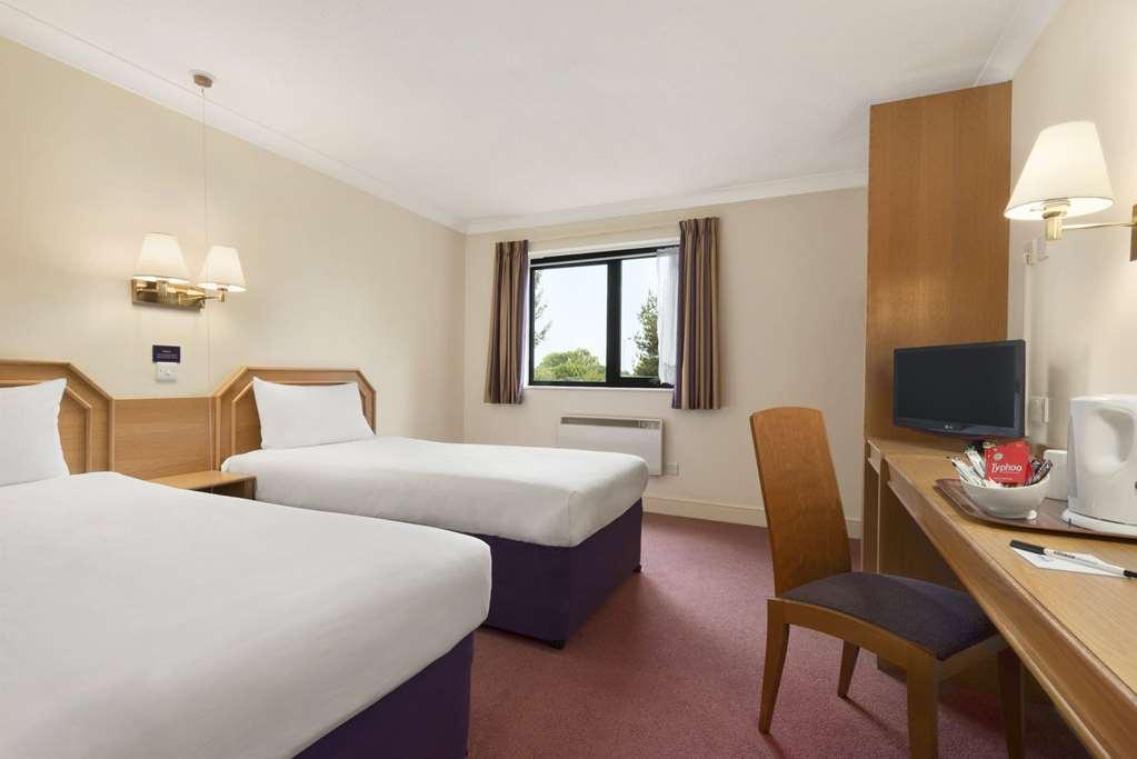 Days Hotel
